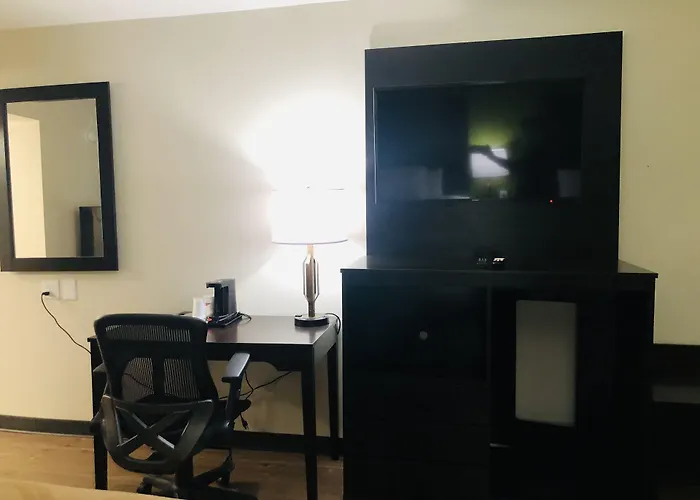 Quality Inn & Suites Lake Charles South